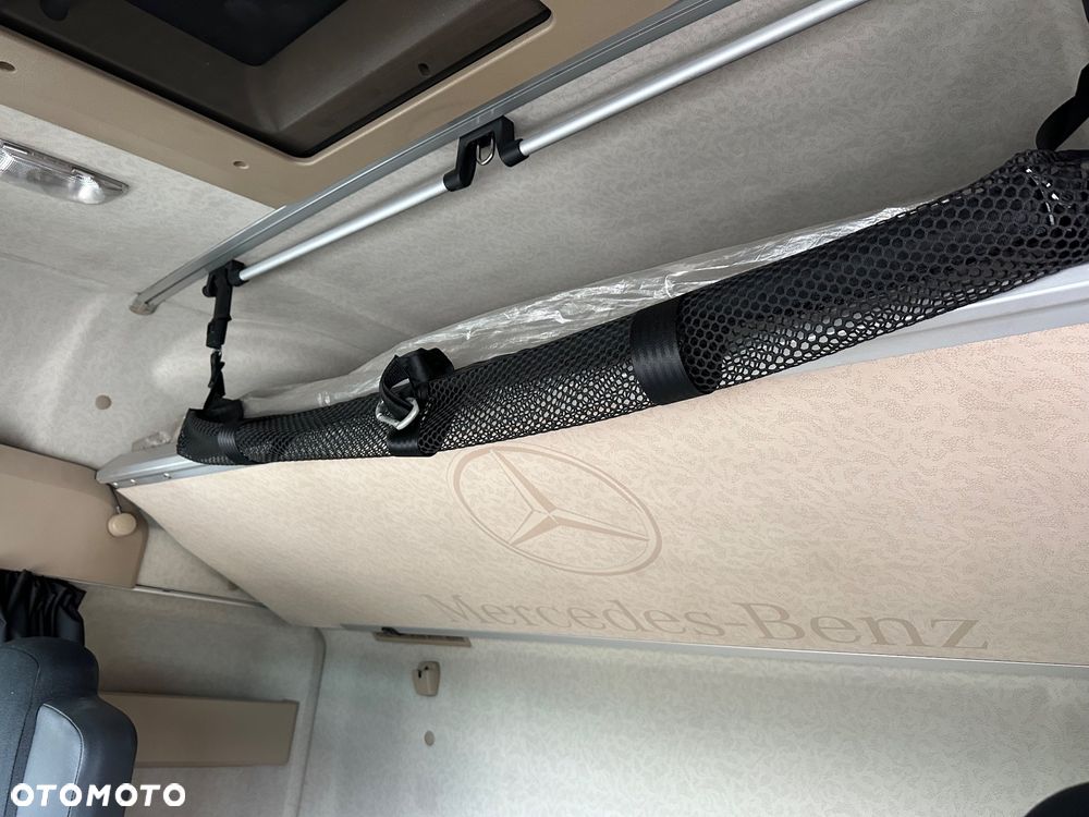 Mercedes-Benz 18 45 EURO 5 - 14