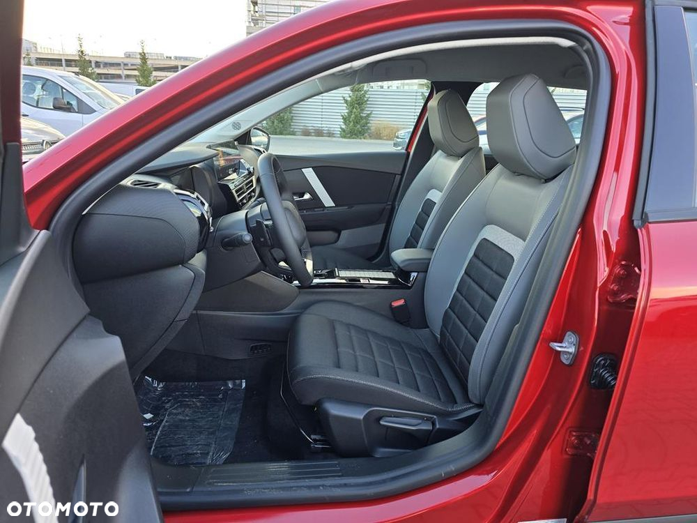 Citroën C4X 1.2 mHEV Plus eDCT6 - 11