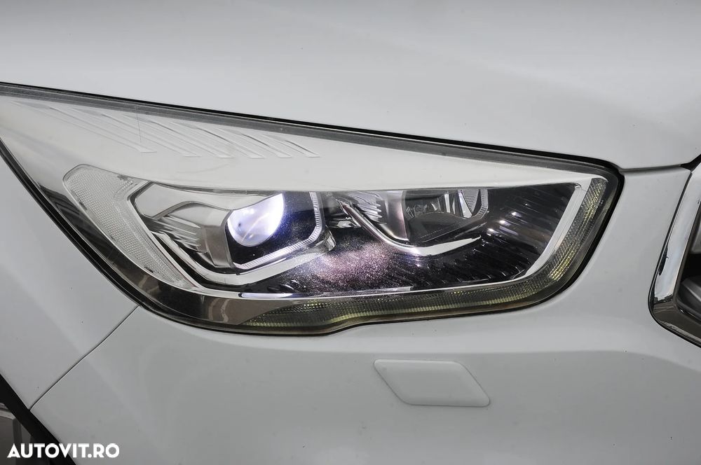 Ford Kuga 2.0 TDCi 4WD Powershift ST-Line - 9