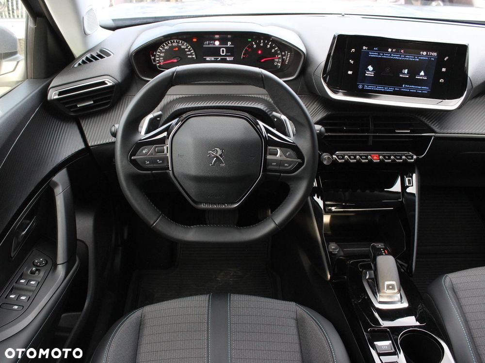 Peugeot 2008 1.2 PureTech Allure S&S EAT8 - 11