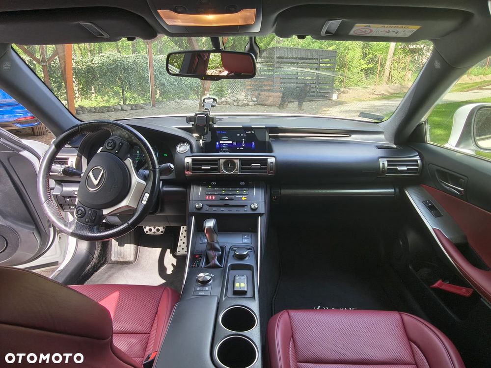 Lexus IS 200t F Sport - 10