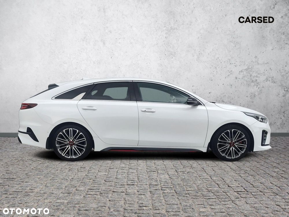 Kia ProCeed - 8