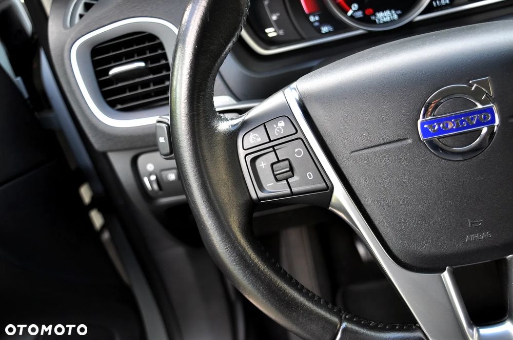 Volvo V40 D3 Inscription - 23