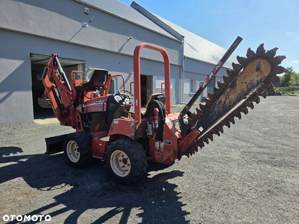 Ditch Witch RT40 - 22