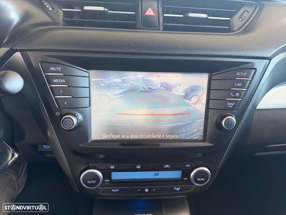 Toyota Avensis SW - 16