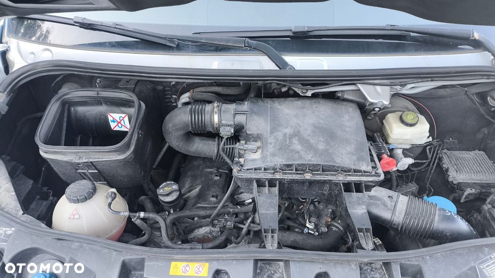 Mercedes-Benz Sprinter - 22