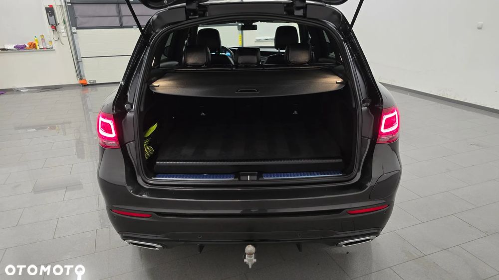 Mercedes-Benz GLC 300 de 4Matic 9G-TRONIC AMG Line Plus - 10