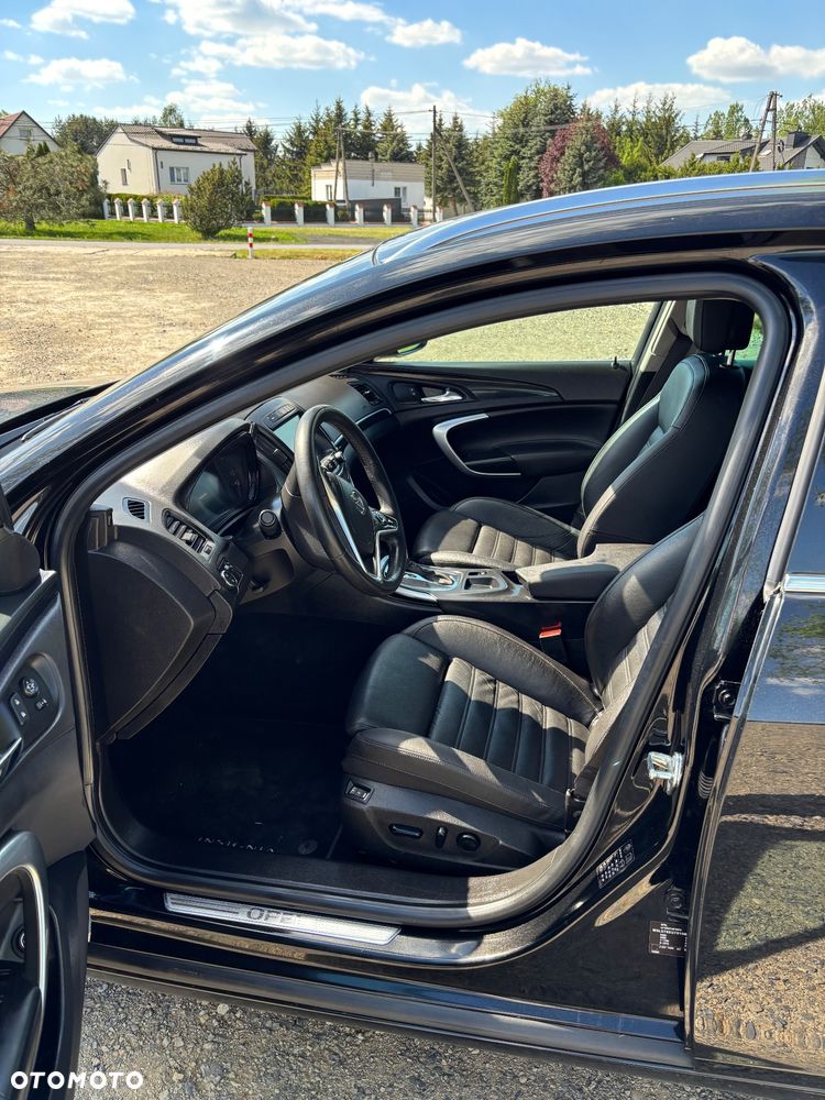 Opel Insignia 2.0 T Cosmo 4x4 EU6 - 12