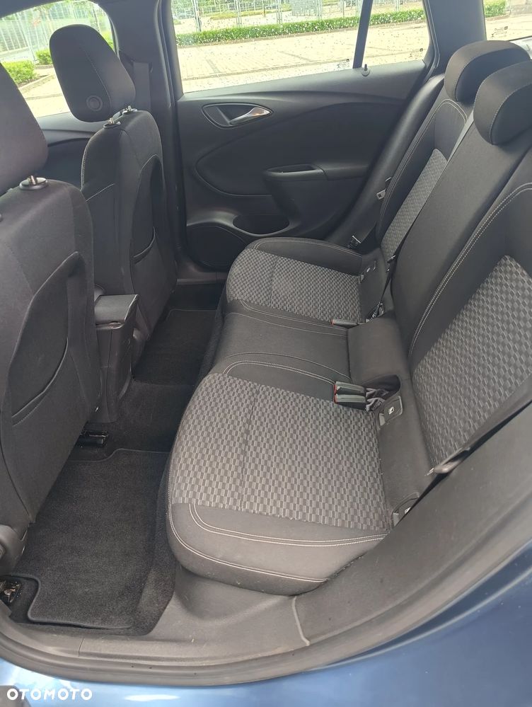 Opel Astra 1.0 T Dynamic S&S - 15