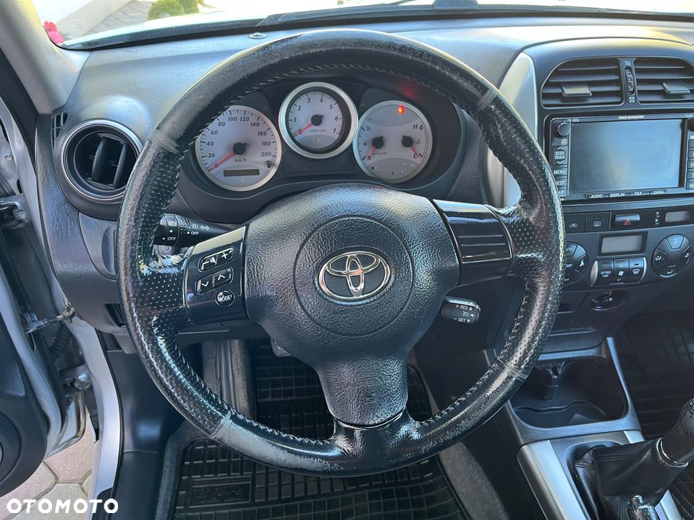 Toyota RAV4 2.0 D-4D Prestige - 10