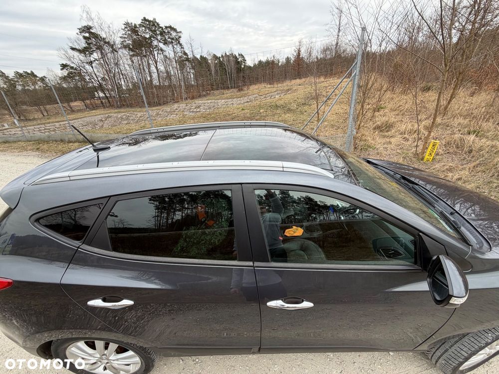 Hyundai ix35 1.7 CRDi Premium 2WD - 11