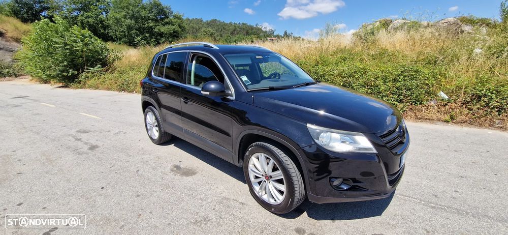 VW Tiguan 2.0 TDi Sport 4Motion - 1