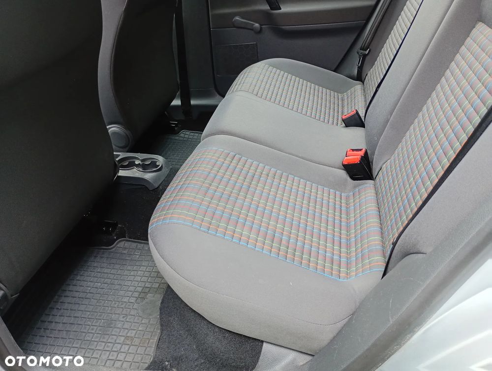 Volkswagen Polo - 10