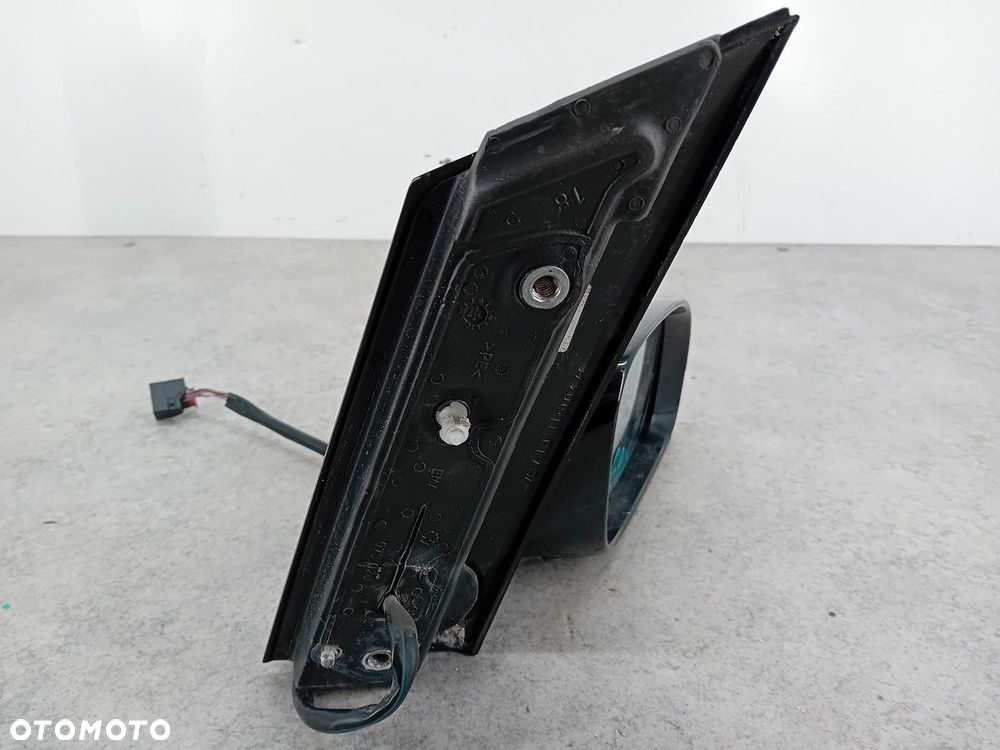 LUSTERKO PRAWE VW TOURAN I FL - 7