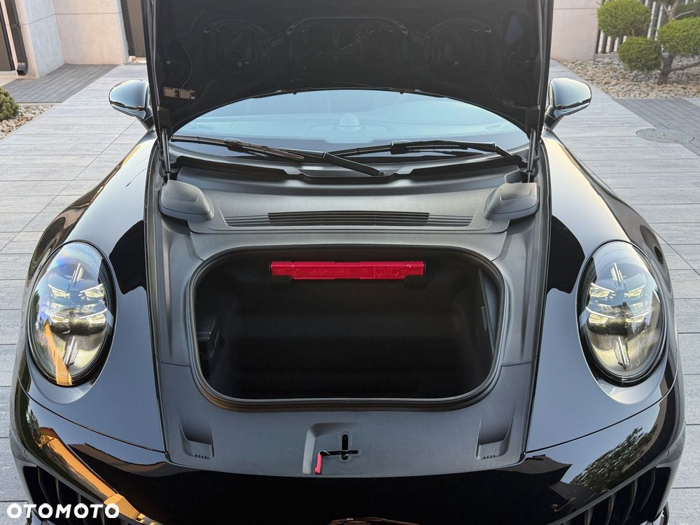 Porsche 911 Carrera T-Hybrid 4 GTS - 29