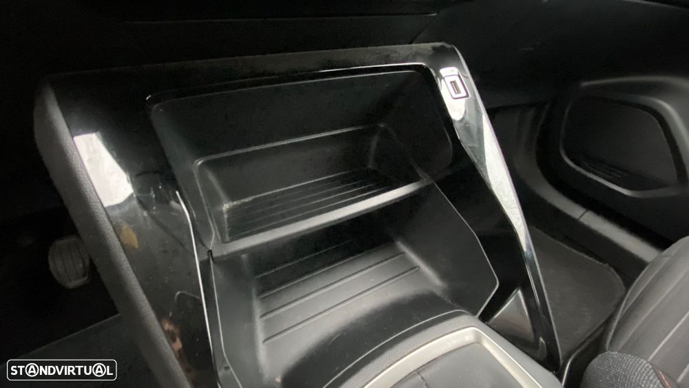 Peugeot 2008 1.5 BlueHDi Active Pack - 45