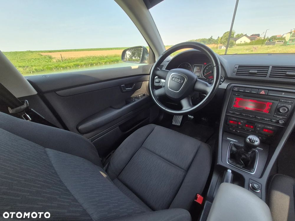 Audi A4 Avant 2.0 TDI - 6