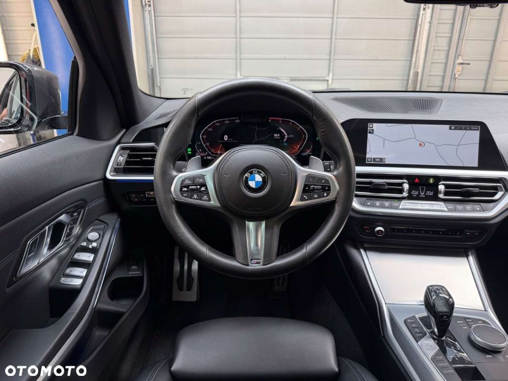 BMW Seria 3 - 25