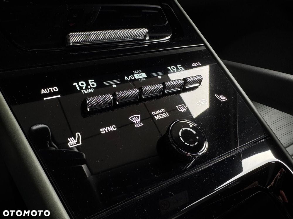 Porsche Cayenne - 36