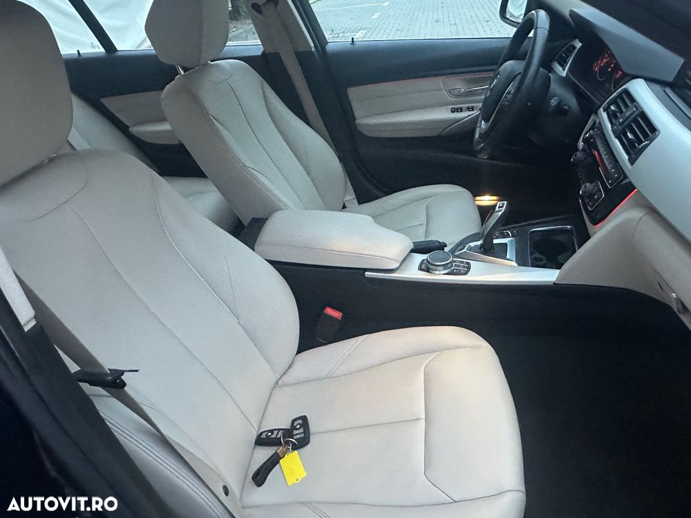 BMW Seria 3 330e iPerformance M Sport - 24