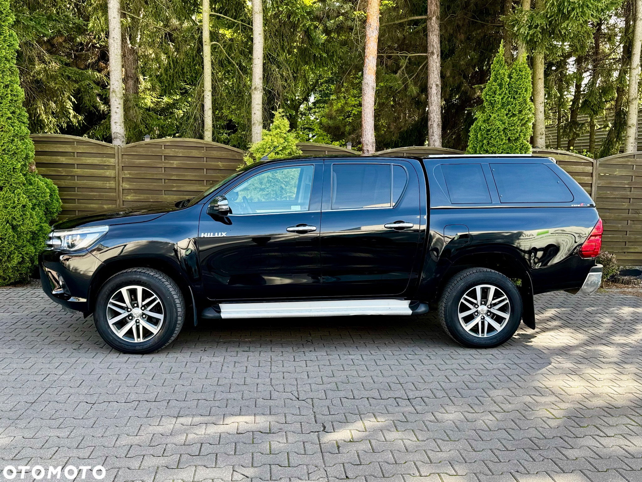 Toyota Hilux 2.4 D-4D Double Cab SR 4x4 - 5