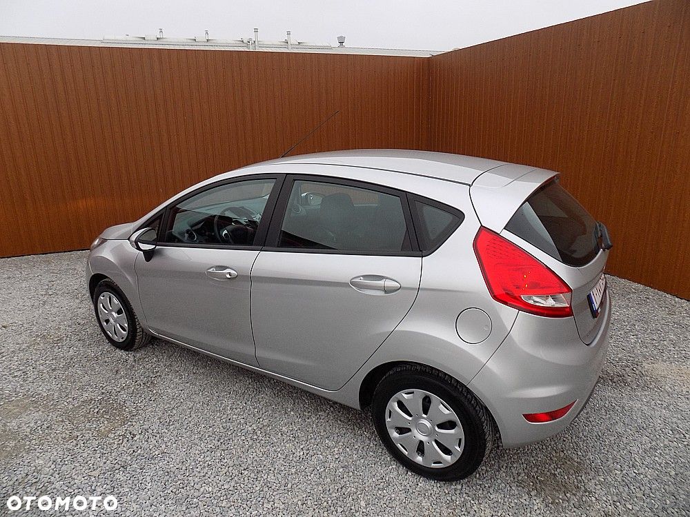 Ford Fiesta 1.25 Champions Edition - 4