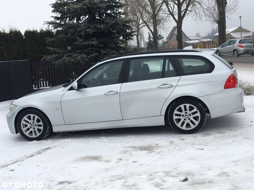 BMW Seria 3 320d - 10