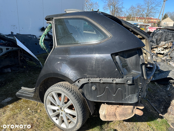 Skoda Octavia III kombi BŁOTNIK  tył tylna ćwiartka lewa prawa