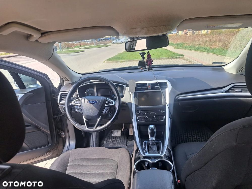 Ford Mondeo 2.0 TDCi Titanium PowerShift - 12