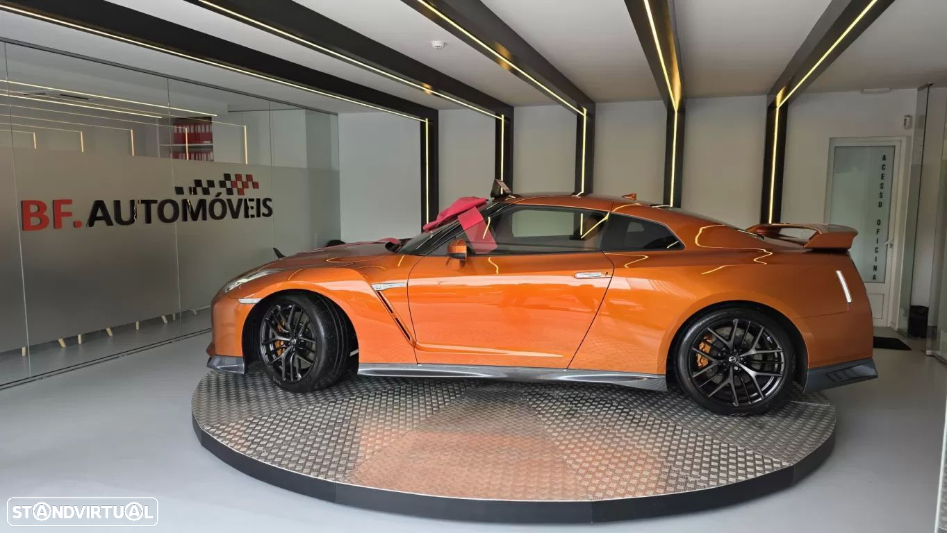 Nissan GT-R Prestige Edition - 15
