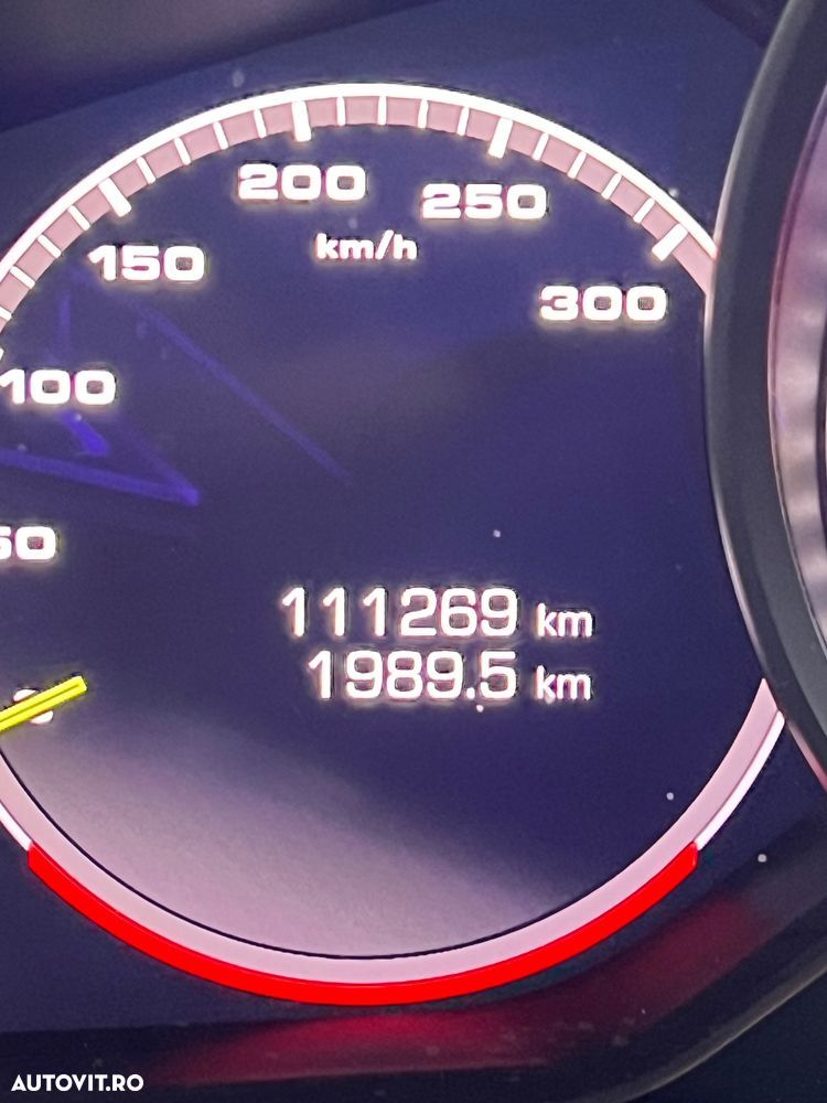 Porsche Panamera 4 E-Hybrid - 26