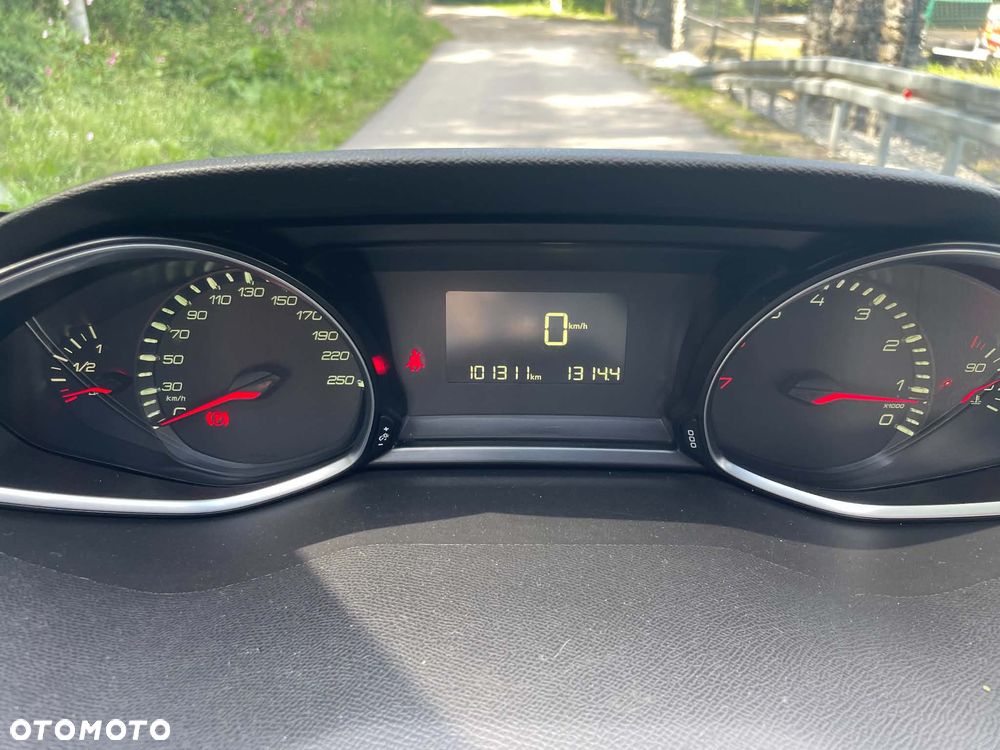 Peugeot 308 1.2 PureTech Access S&S - 7