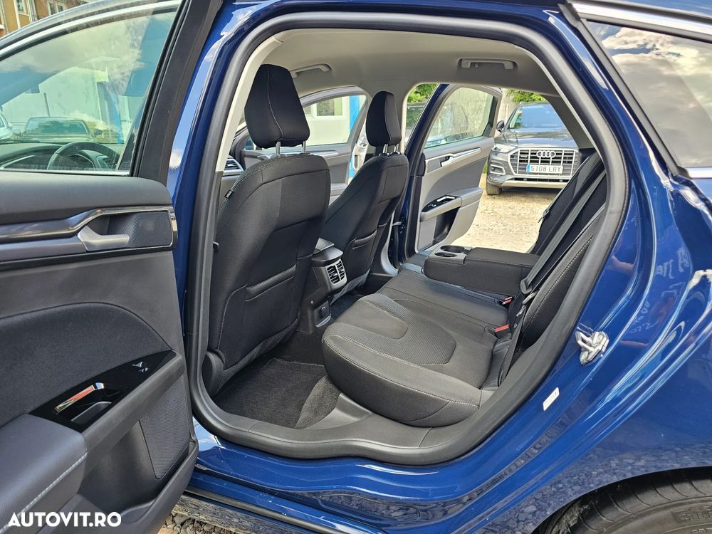 Ford Mondeo - 27
