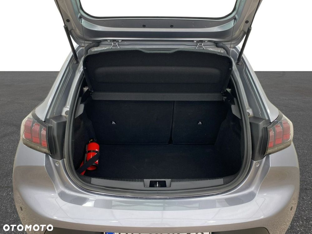 Peugeot 208 - 14