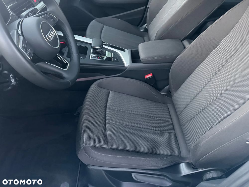 Audi A4 Limousine 35 TFSI mHEV S tronic - 13