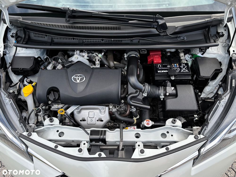Toyota Yaris 1.5 Selection - 11