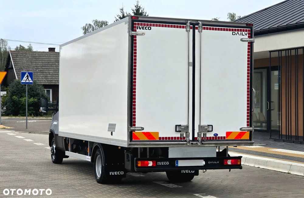 Iveco ❗️❗️DAILY 3.0 180KM 50C18 ❗️❗️ZABUDOWA IGLOOCAR 10 PALET / MROŹNIA -32 +32 / AGREGAT THERMOKING V300 MAX / AUTOMAT HI-MATIC / LAKIER METALIC / NAWIGACJA / TEMPOMAT ADAPTACYJNY / PODUSZKI PNEUMATYCZNE / GRUBA ŚCIANKA / WERSJA WZMOCNIONA / SALON POLSKA / FULL LED / MAKSYMALNA DOSTĘPNA OPCJA WYPOSAŻENIA❗❗ STAN - JAK NOWY ❗️ - 22