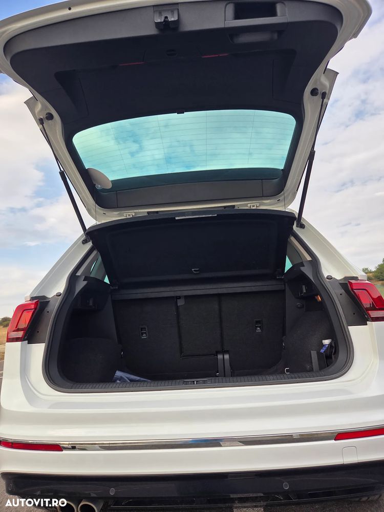 Volkswagen Tiguan - 11