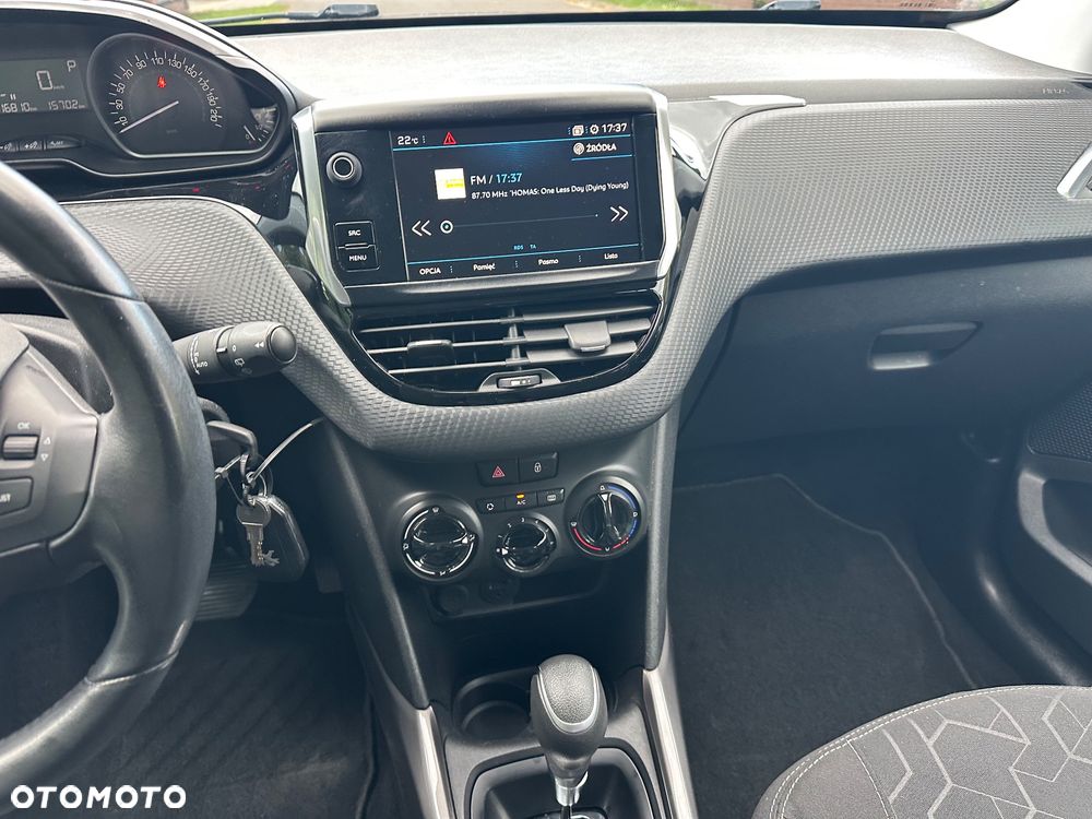 Peugeot 2008 - 17
