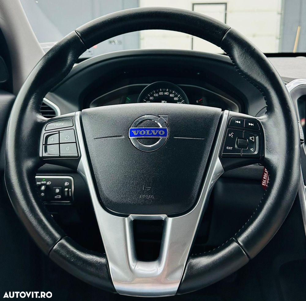 Volvo XC 60 D3 Summum - 33