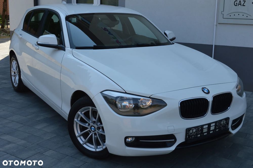 BMW Seria 1 114d Sport Line - 2