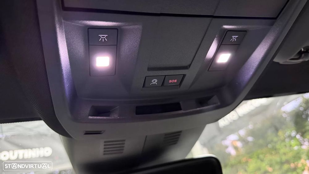 Peugeot 5008 1.2 Hybrid Allure e-DCS6 - 17