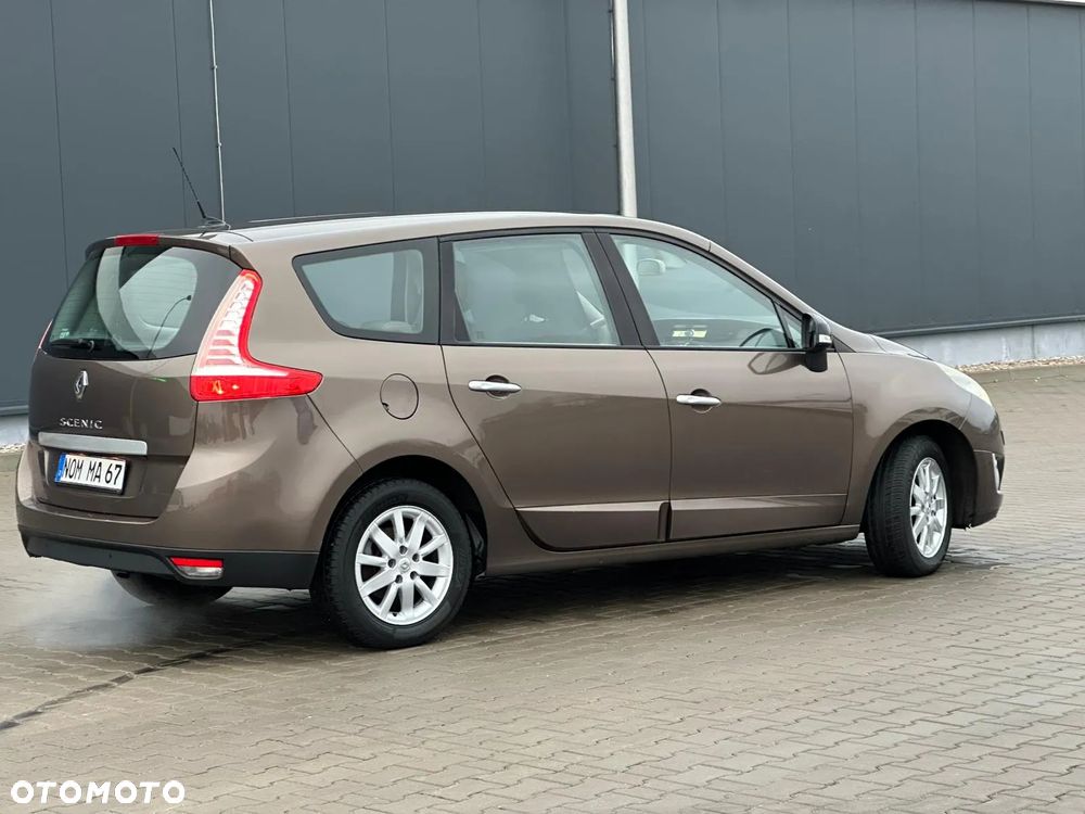 Renault Grand Scenic 2.0 16V 140 CVT Luxe - 4