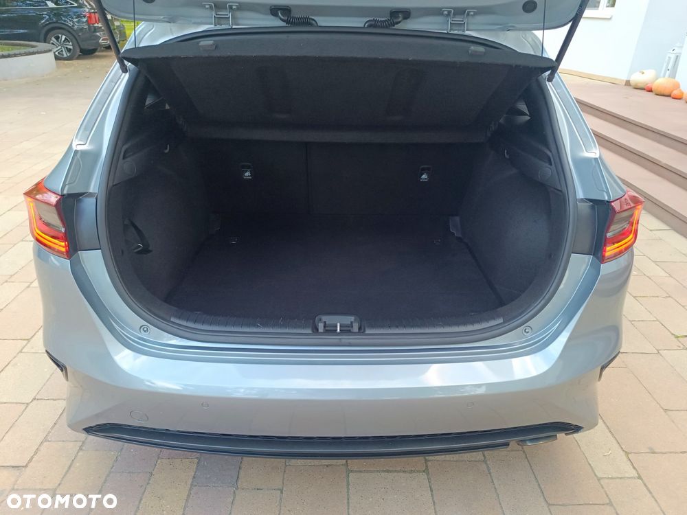 Kia Ceed 1.6 CRDi 136 ISG Spirit - 37