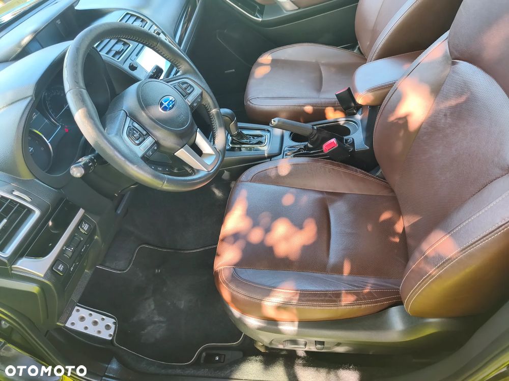 Subaru Forester 2.0 XT Platinum Lineartronic - 21