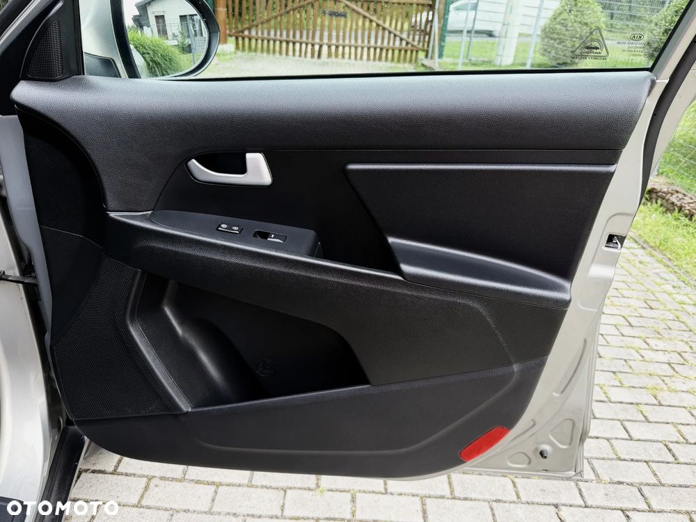 Kia Sportage 1.6 GDI 2WD Dream-Team Edition - 37