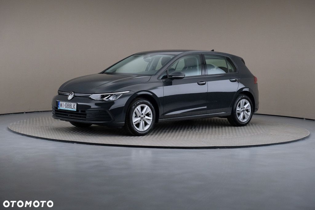 Volkswagen Golf - 1