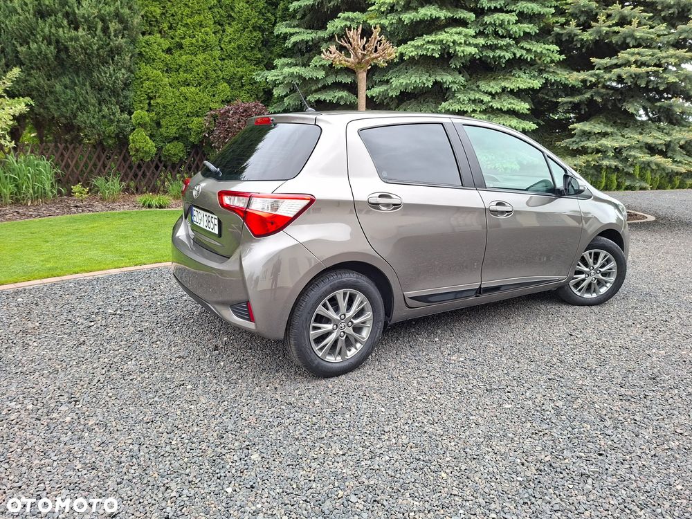 Toyota Yaris 1.5 Selection - 4