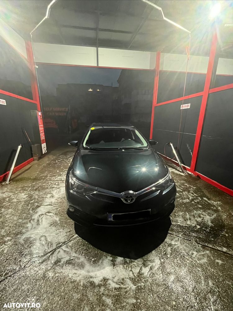 Toyota Auris - 8