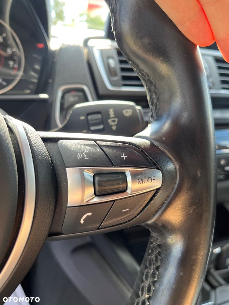 BMW Seria 1 120i M Sport - 25